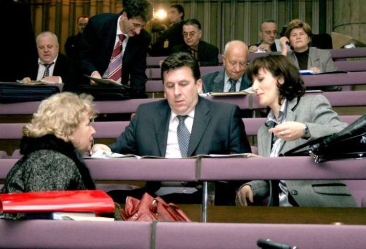 Parlament FBiH o prodaji 51 odsto kapitala u telekomima