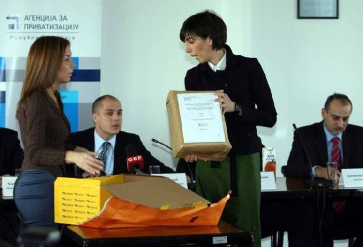 Austrijanci za Bor nude 466, Rusi 370 miliona $