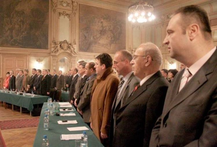 SDA: Poslovnik suprotan ustavu