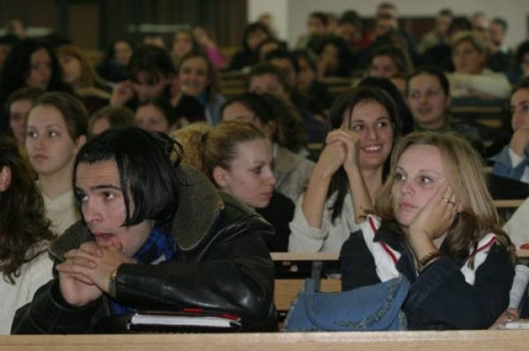 Stipendije za sve sa  prosjekom od 8,51