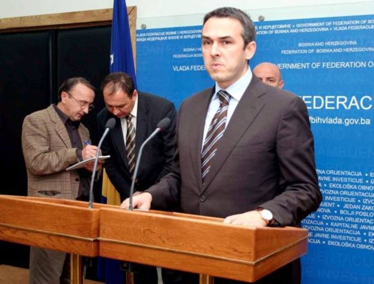 Ograničavaju marže na brašno, šećer i mlijeko