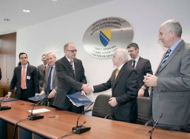 Potpisani ugovori za 130 kilometara autoputa na koridoru 5c