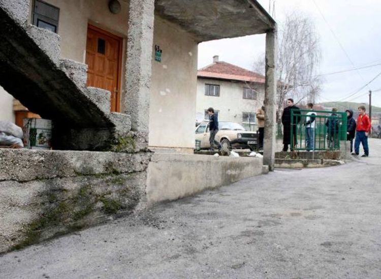 Eksplozija pred imamovom kućom