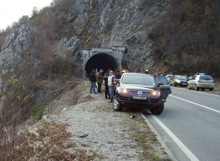 Poginula žena, jedna osoba nestala