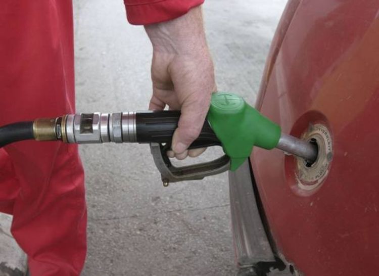 Gorivo pojeftinilo, autogas poskupio