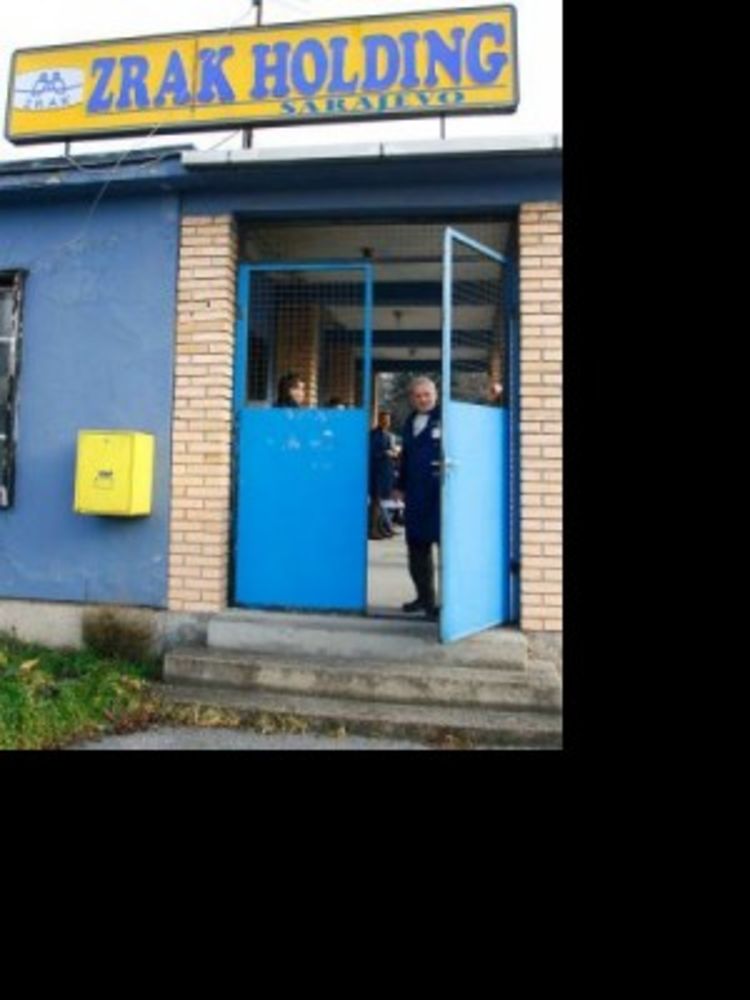 Suspendovana zbog prozivanja direktora