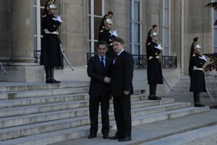 Nikola Sarkozi u Parizu primio Željka Komšića