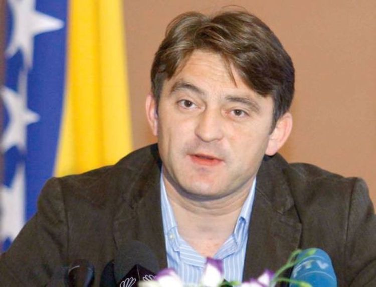 Komšić, umjesto Tadiću, čestitao Jovanoviću