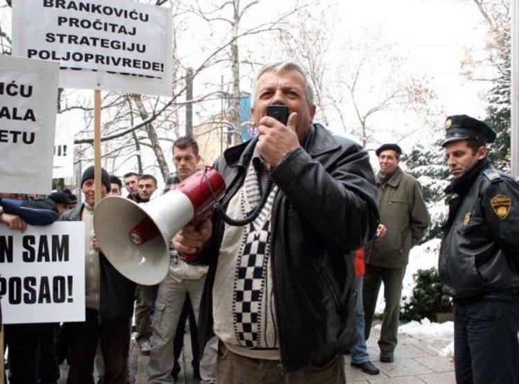 Nezaposleni, štediše i ratari hoće više novca