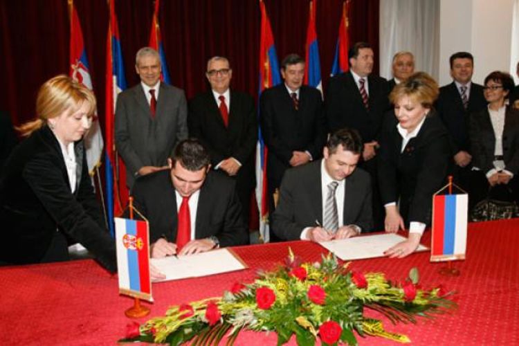 Predsjednici parlamenata RS i Srbije potpisali Protokol o saradnji
