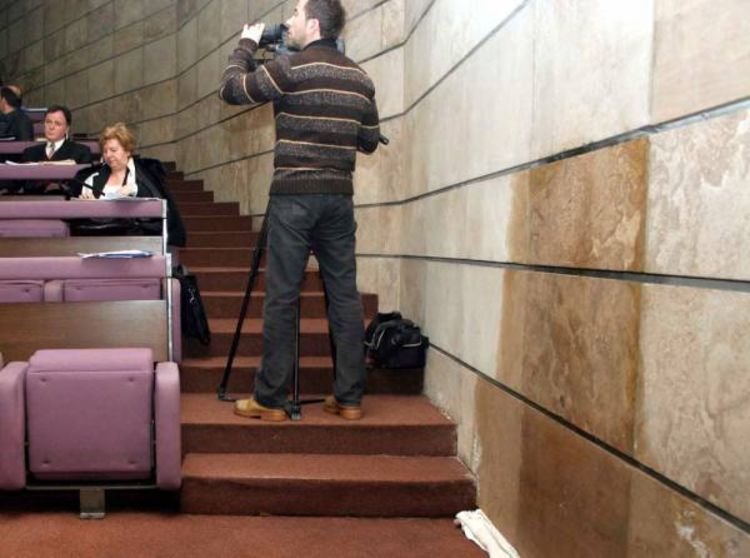 Poplavljena sala parlamenta FBiH