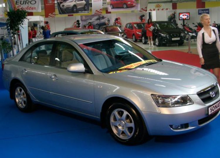 Prodato blizu 15.000 novih automobila