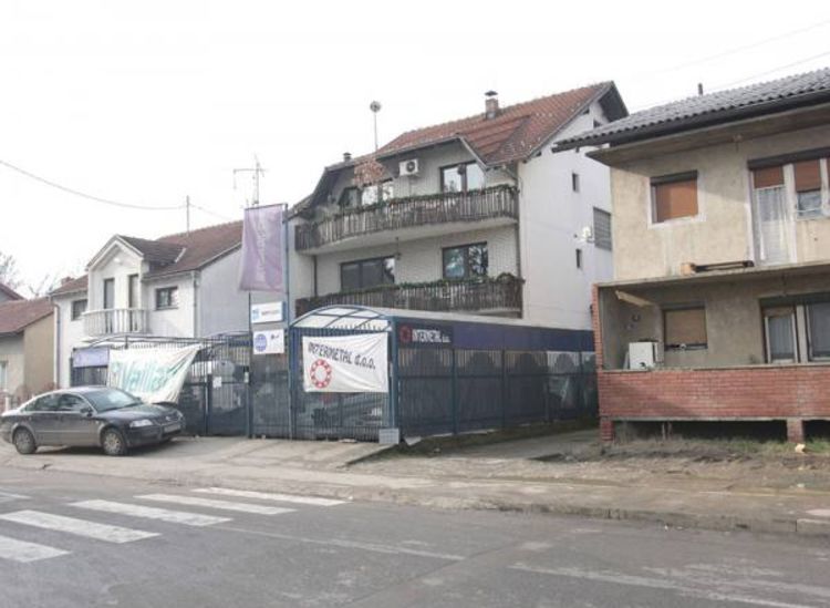 Oteo ga i natjerao da mu preda 10.000 KM