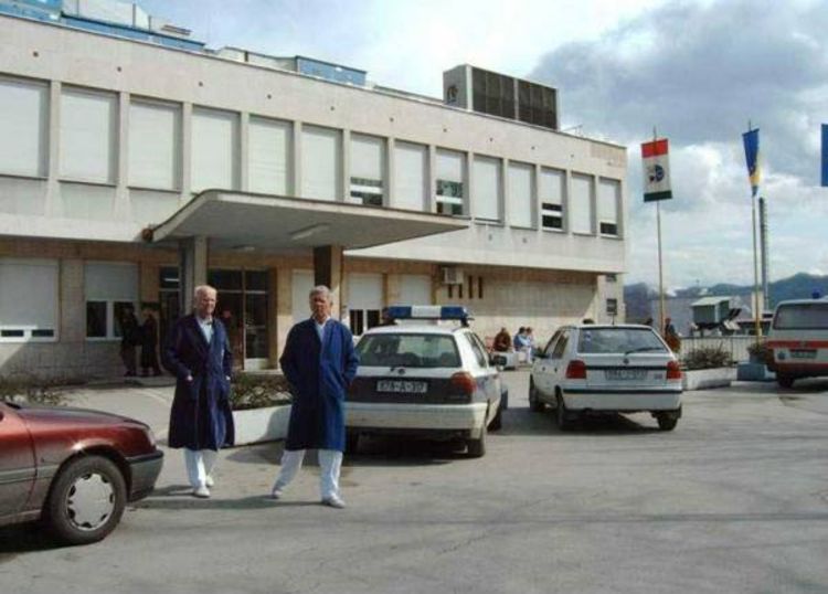Zanijemili telefoni