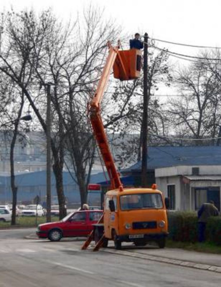 Zbog dotrajale elektromreže i krađe, višemilionski gubici
