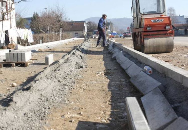 Rasteretiće se prilaz velikim tržnim centrima