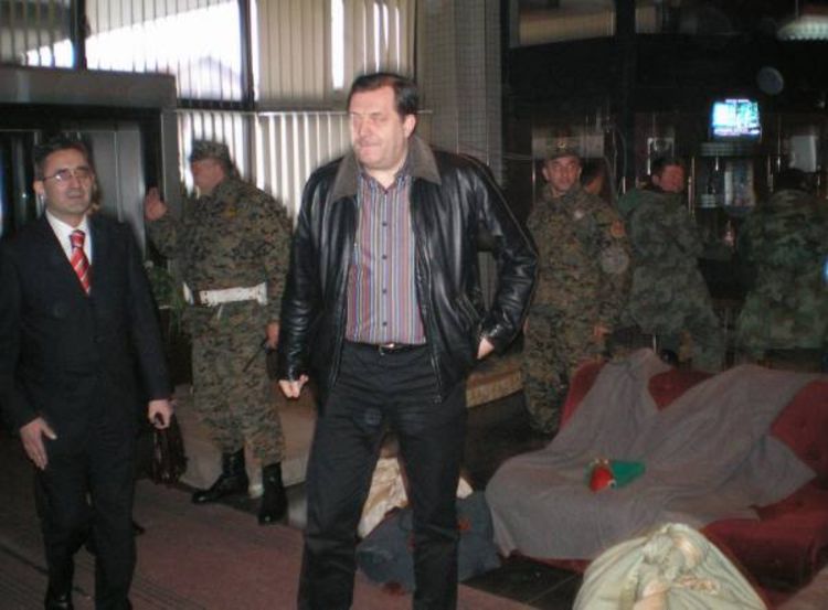 Dodik: Događaji iz prošlosti treba da budu zabilježeni