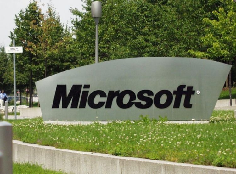 Microsoft za Yahoo ponudio 44,6 milijardi $