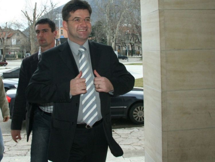 Lajčak:Tihić povukao BiH unazad