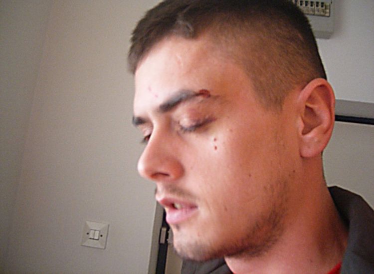 `Policajci nas tukli pištoljima po glavi`