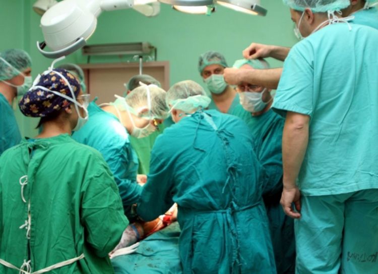 Operacije se rade bez obezbijeđene krvi