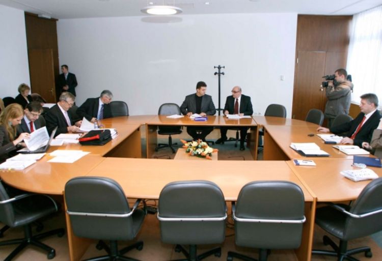Usvojen budžet, SNSD bio protiv