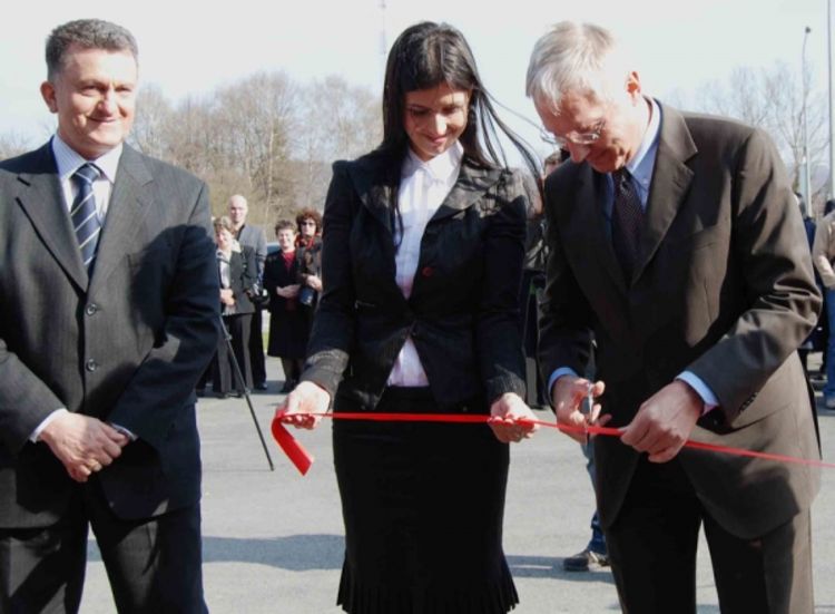 Otvoren centar Citroen C-Auto