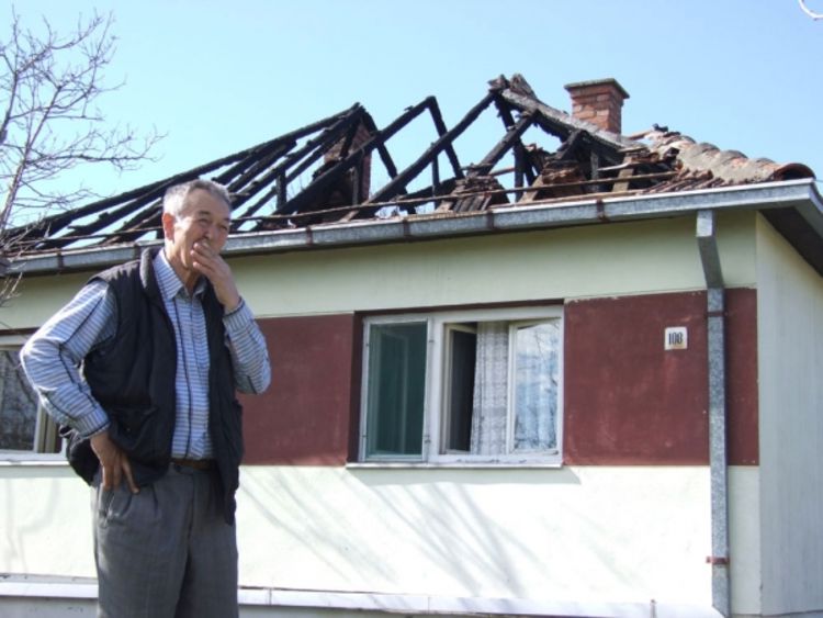 Izgorio krov kuće