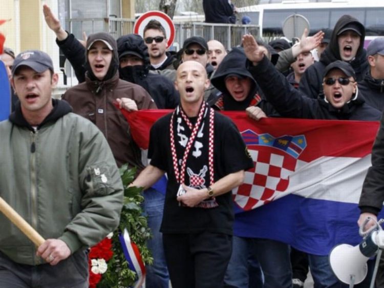 U Vukovaru pjevali Ubij, ubij Srbina