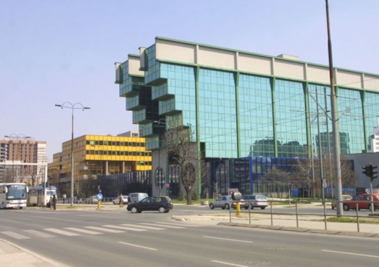 Umanjuju vrijednost firme za 800 miliona