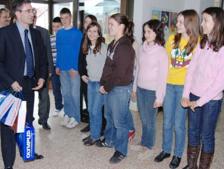 Prikupljaju knjige za školsku biblioteku