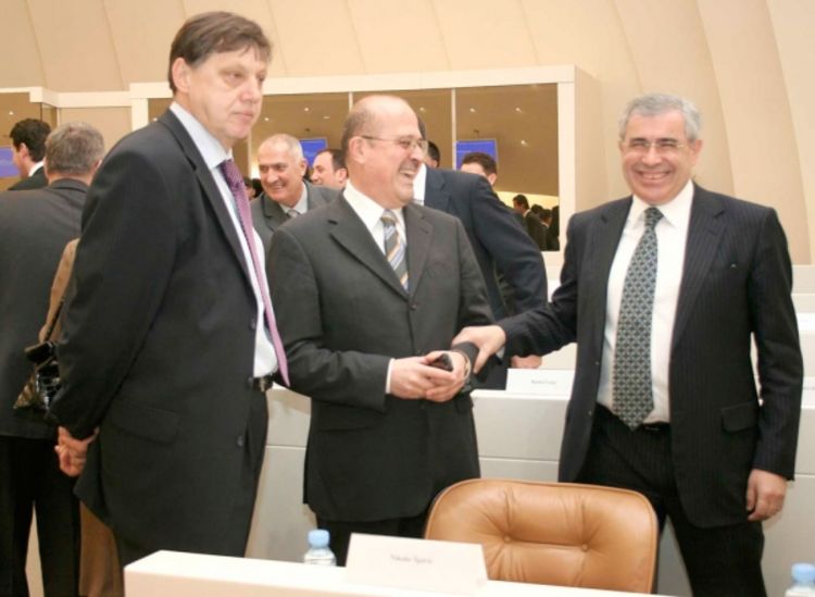 Poslanicima i ćutanje zlata vrijedno