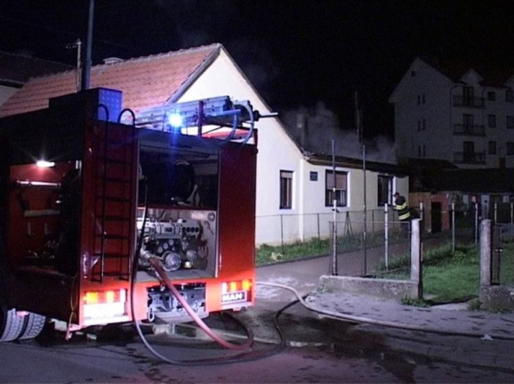 Komšije izvukle staricu iz vatre