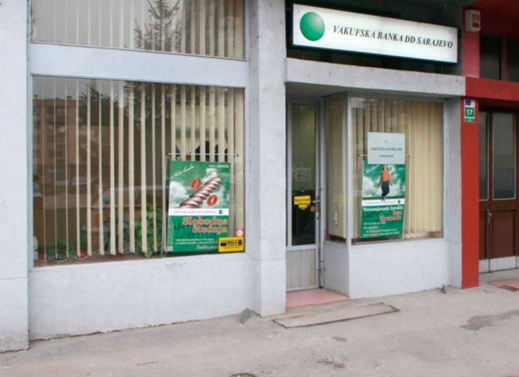 Prijeteći igračkom ukrao 70.000 KM