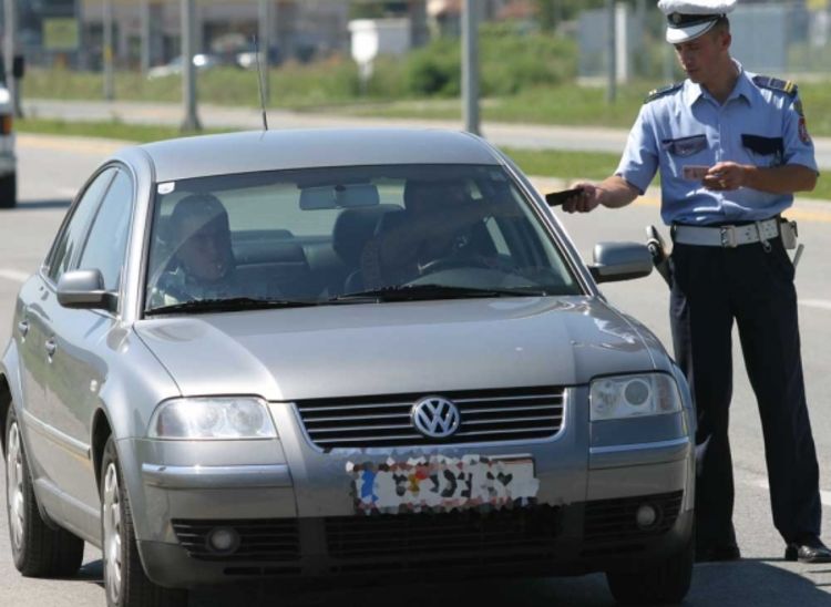 Policija dnevno zaustavi 30 pijanaca