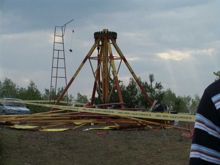 Pukao ringišpil, 20 povrijeđenih