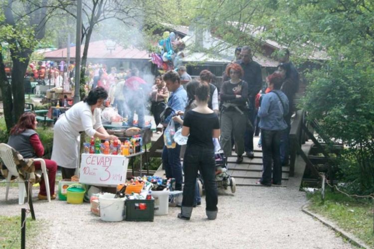 1. maj proslavljen u prirodi