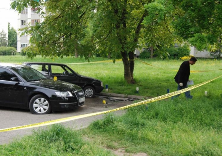 U eksploziji oštećen i audi Željeznica RS