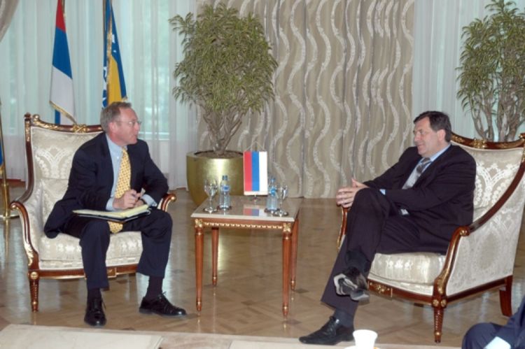 Dodik: Ništa od promjene Statuta