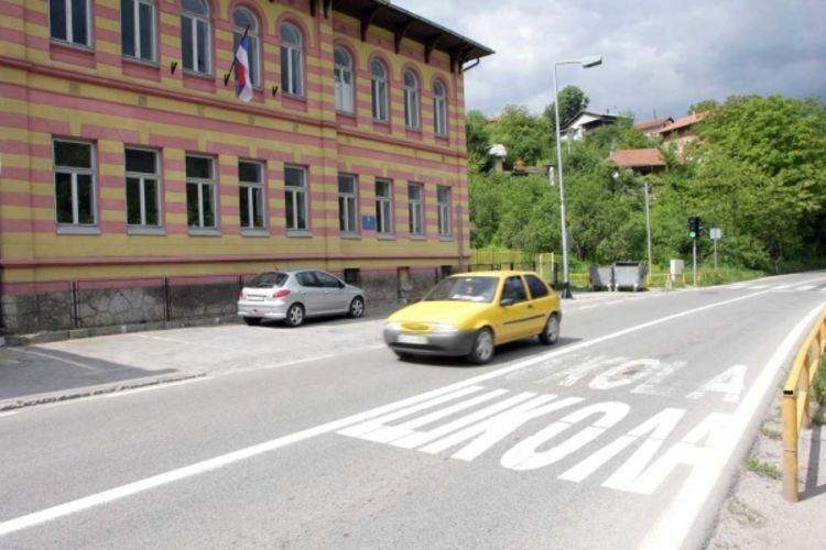 Vozač autobusa pokušao da se ubije