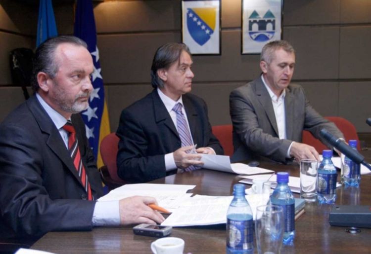 Odbačen Silajdžićev veto