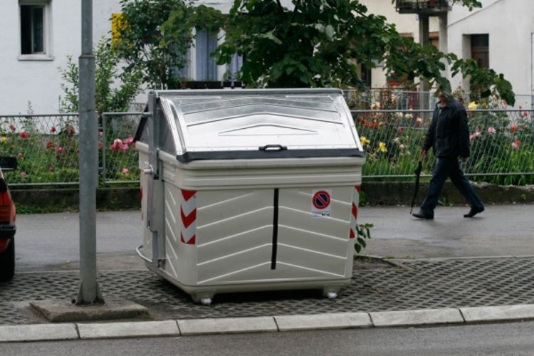 Postavljeni novi kontejneri 