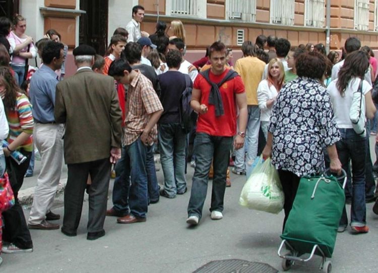 Probleme treba tražiti u društvu