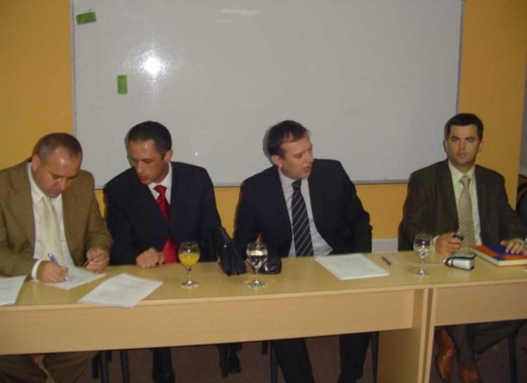 Tržište osiguranja na margini