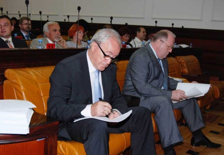 Kredit od 10 miliona za groblje