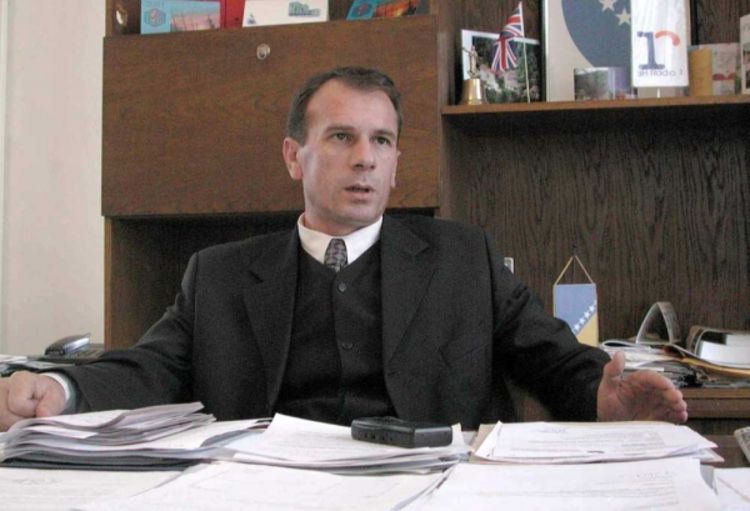 Ako himna i grb ne budu korigovani uložićemo veto