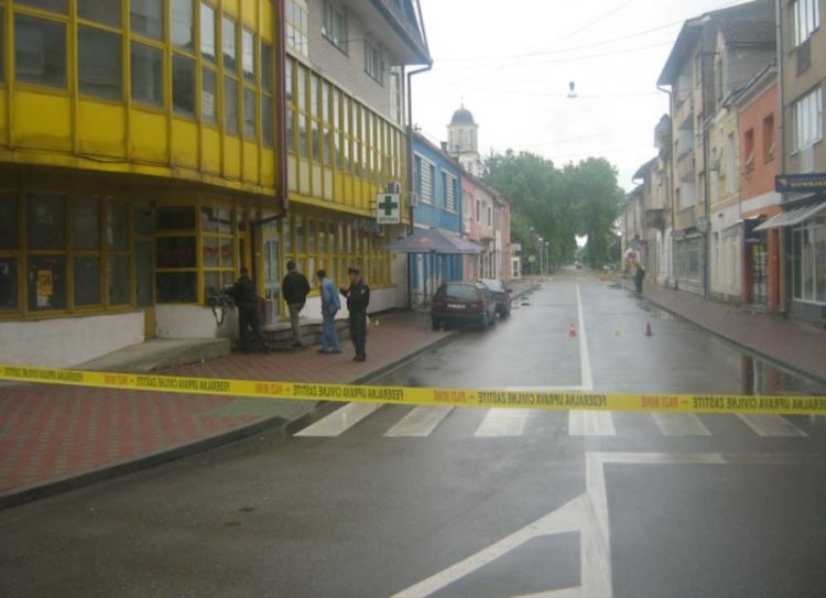 Mladić uboden nožem u stomak