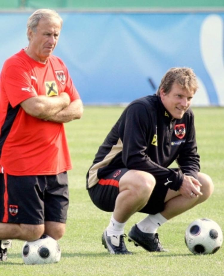 Hikersberger se igra s novinarima