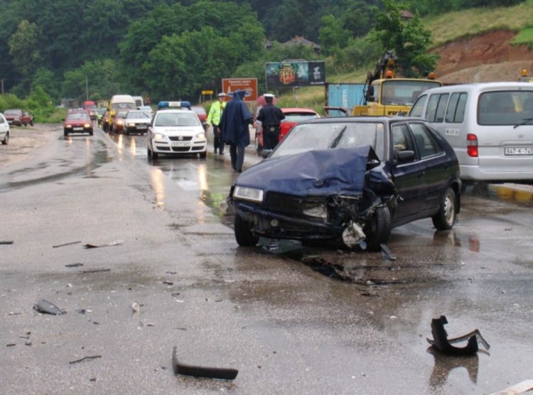 Teško povrijeđeno osam lica u Tuzli