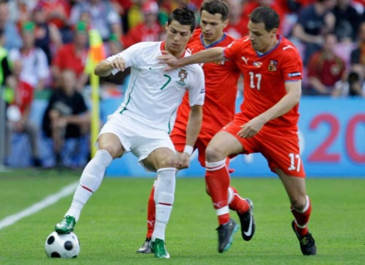 Ronaldo probija pancer